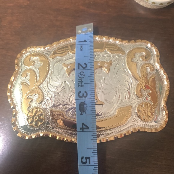 Western gold accent Buckle - Picture 9 of 9